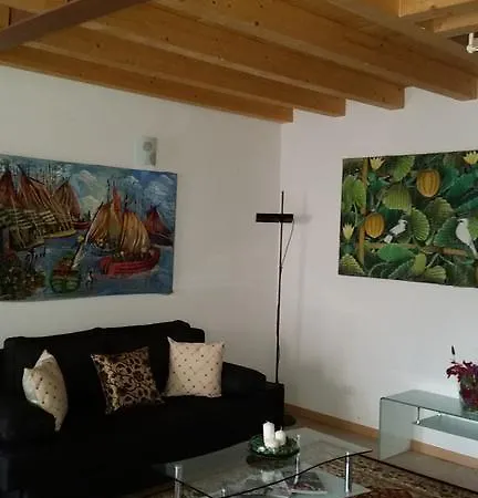 Casa Yami Padua