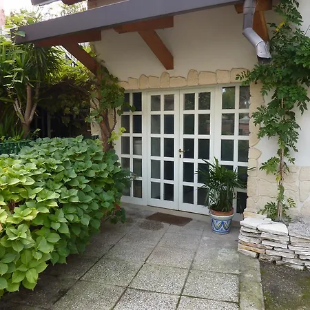 Πανσιόν Casa Yami